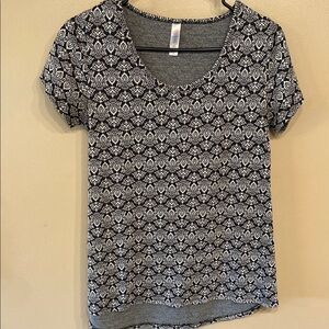 LuLaRoe Monochrome Geometric Short Sleeve Tee